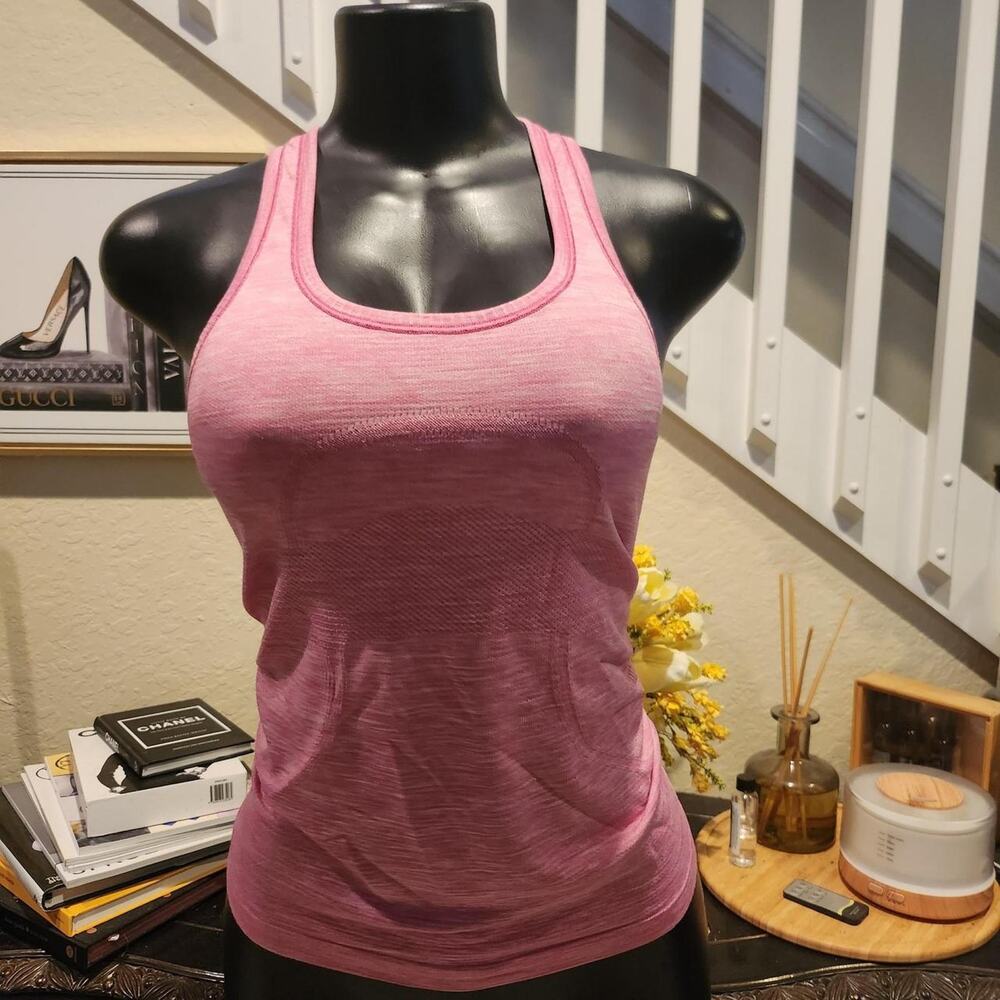 Lululemon Lululemon Swiftly Tech racerback tank top size 4